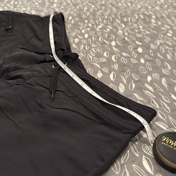 PATAGONIA men’s black swim trunks, size 34 - Picture 6 of 8